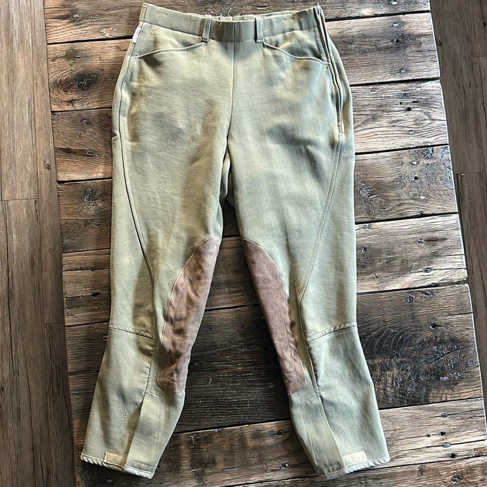 Women’s Olive Green Riding Capris with Tan Knee Patches